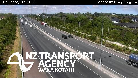 The road at SH1 Papakura, live