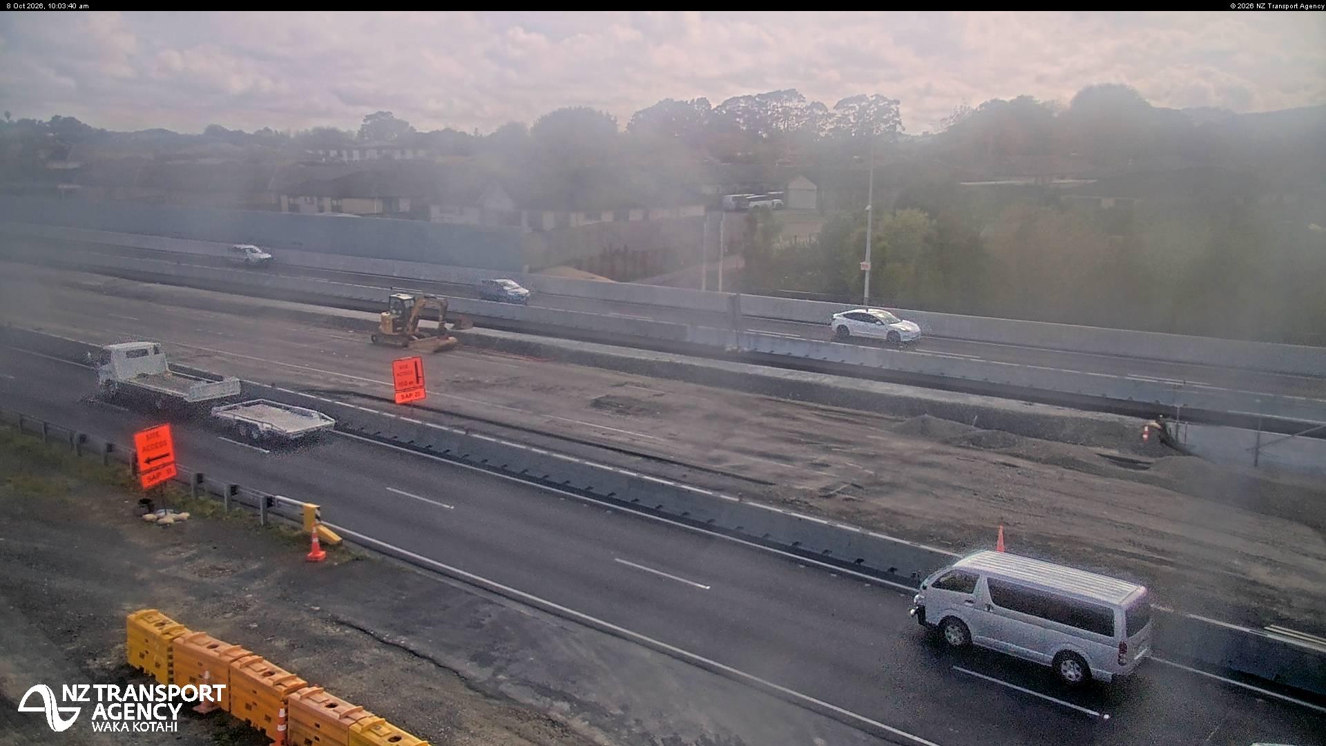 The road at SH1 Slippery Creek, live