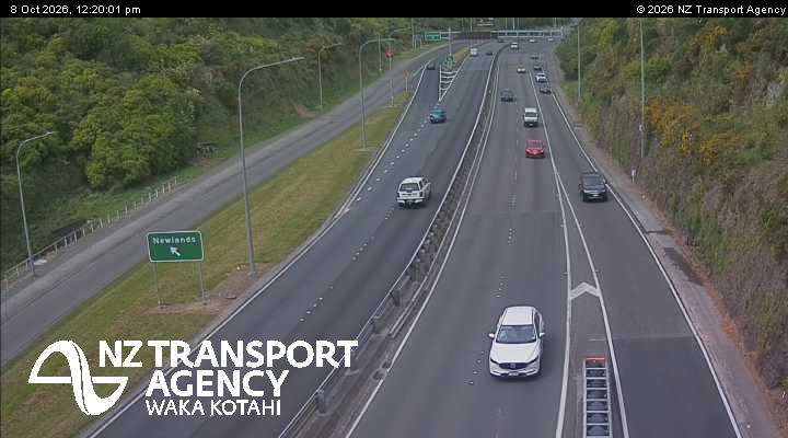 The road at SH1 Johnsonville, live