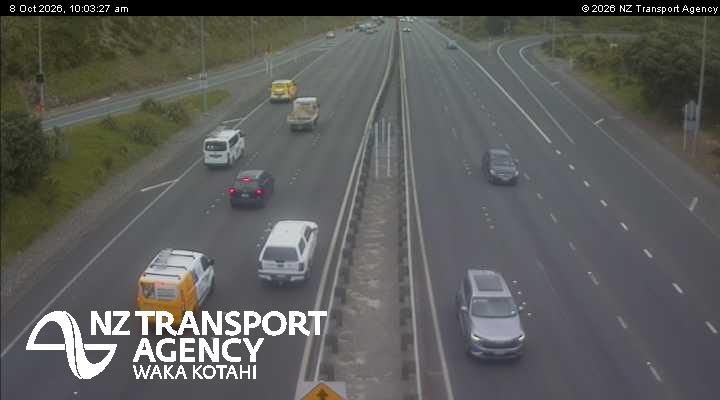 The road at SH1 Newlands, live