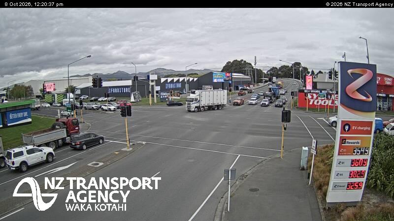 The road at SH73 Blenheim Rd, live