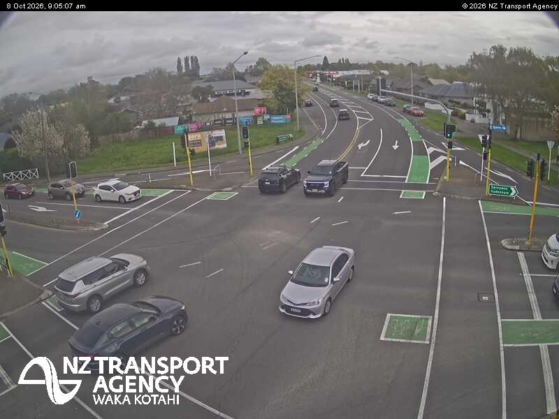 The road at SH75 Sparks Rd, live
