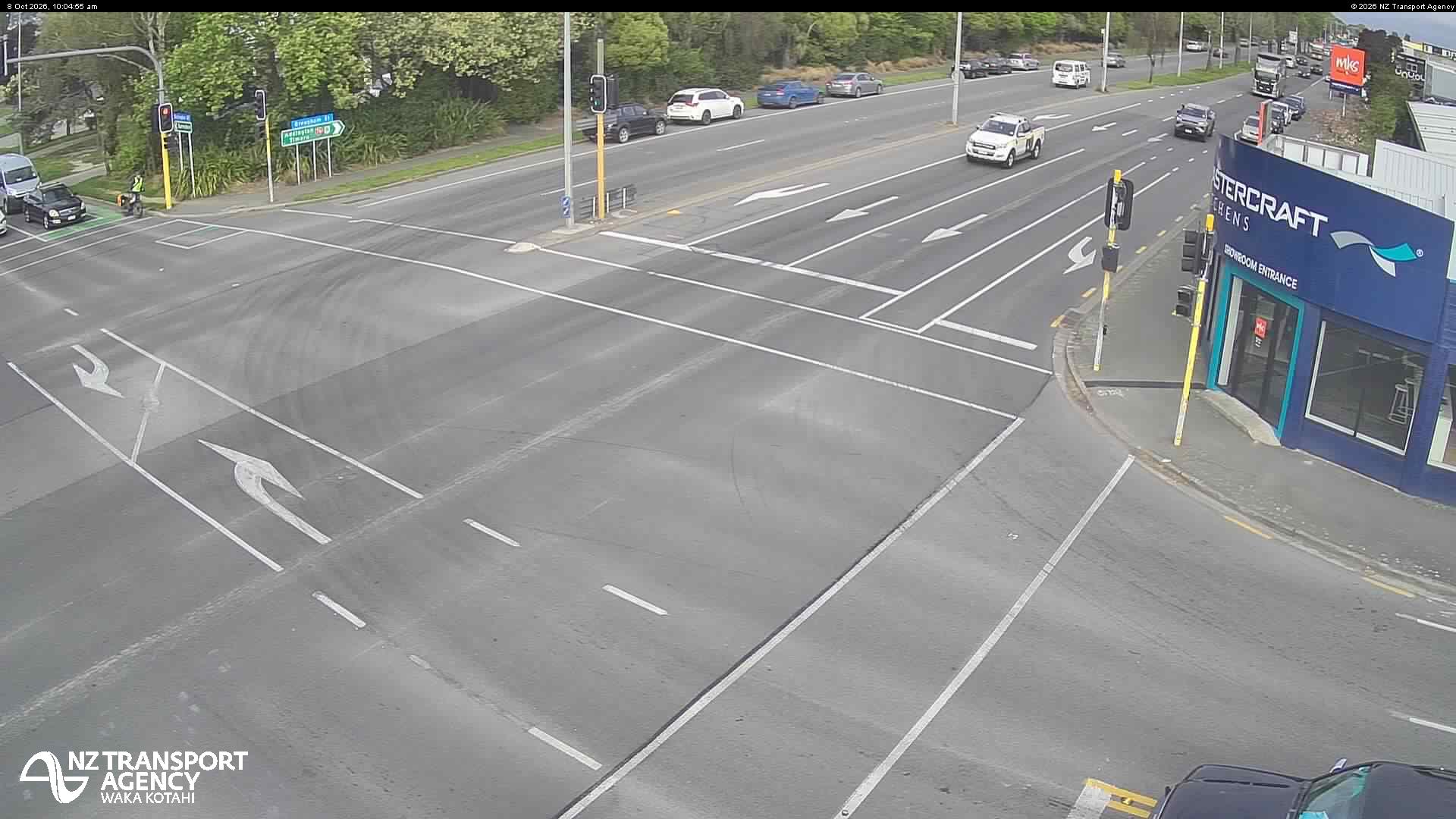 The road at SH76 Burlington St, live
