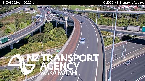 The road at SH16/20 Interchange South, live