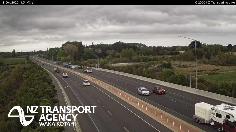 The road at SH1 WBB Groynes Dr North, live