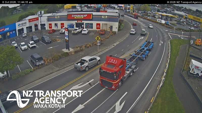 The road at SH1 Ashbury North, live