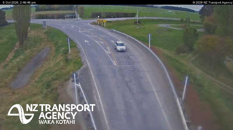 The road at SH79 Orari East, live