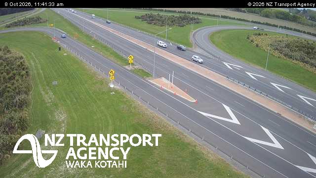 The road at SH1 Weedons Rd Interchange, live