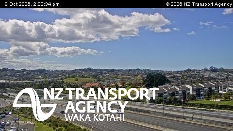 The road at SH1 McClymonts Rd Overbridge, live