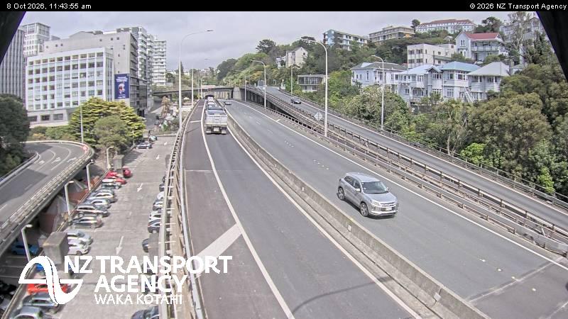 The road at SH1 Clifton Terrace, live