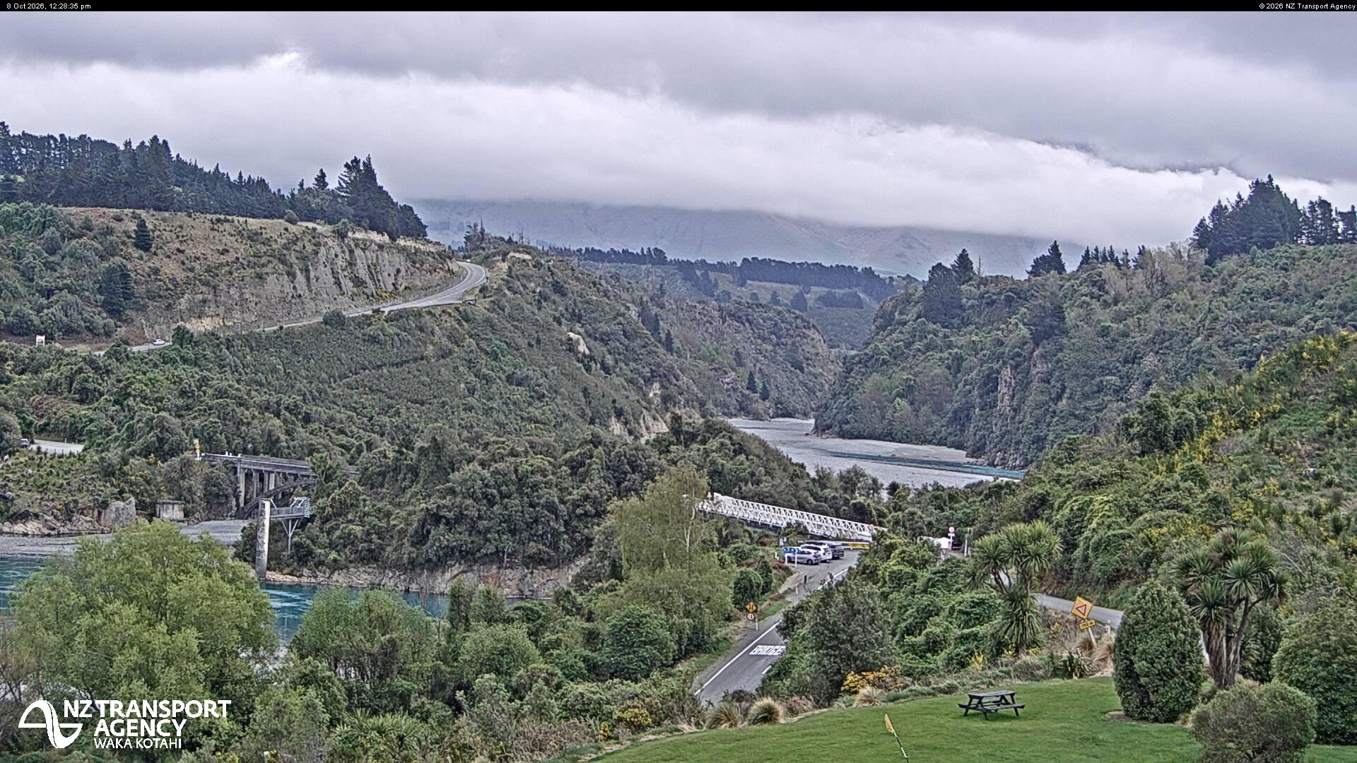 The road at SH77 Rakaia Gorge, live