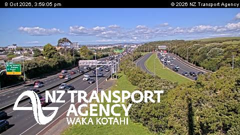 The road at SH1 South Eastern Hwy, live