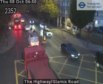 The road at The Highway/Glamis Road, live
