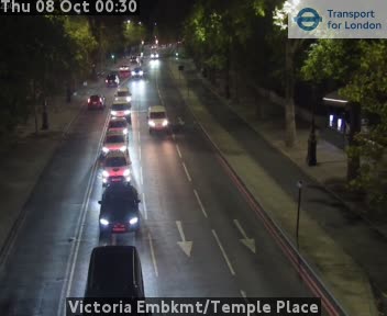 The road at Victoria Embkmt/Temple Place, live