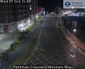 The road at Pettman Crescent/Western Way, live