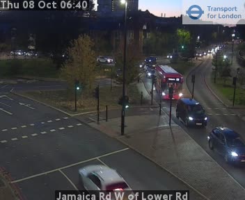 The road at Jamaica Rd W of Lower Rd, live