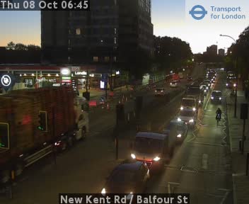 The road at New Kent Rd / Balfour St, live