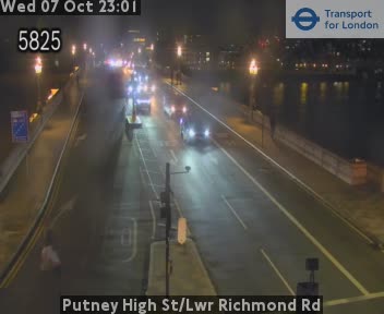The road at Putney High St/Lwr Richmond Rd, live