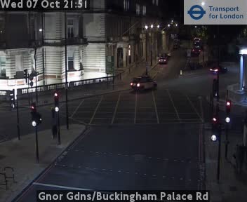 The road at Gnor Gdns/Buckingham Palace Rd, live