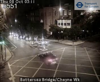 The road at Battersea Bridge/Cheyne Wk, live