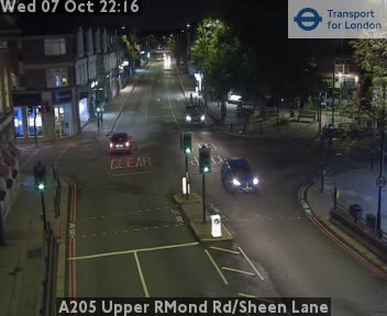 The road at A205 Upper RMond Rd/Sheen Lane, live