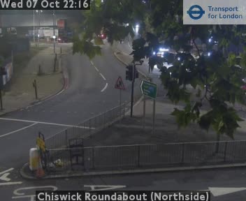 The road at Chiswick Roundabout (Northside), live