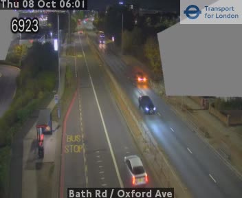 The road at Bath Rd / Oxford Ave, live