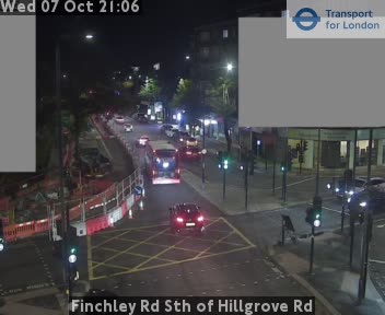 The road at Finchley Rd Sth of Hillgrove Rd, live