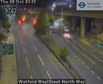 The road at Watford Way/Great North Way, live