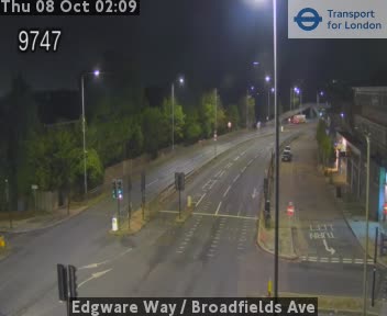 The road at Edgware Way / Broadfields Ave, live